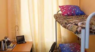 Гостиница Доминус Хостел Москва Спальное место на двухъярусной кровати в общем номере для женщин-2
